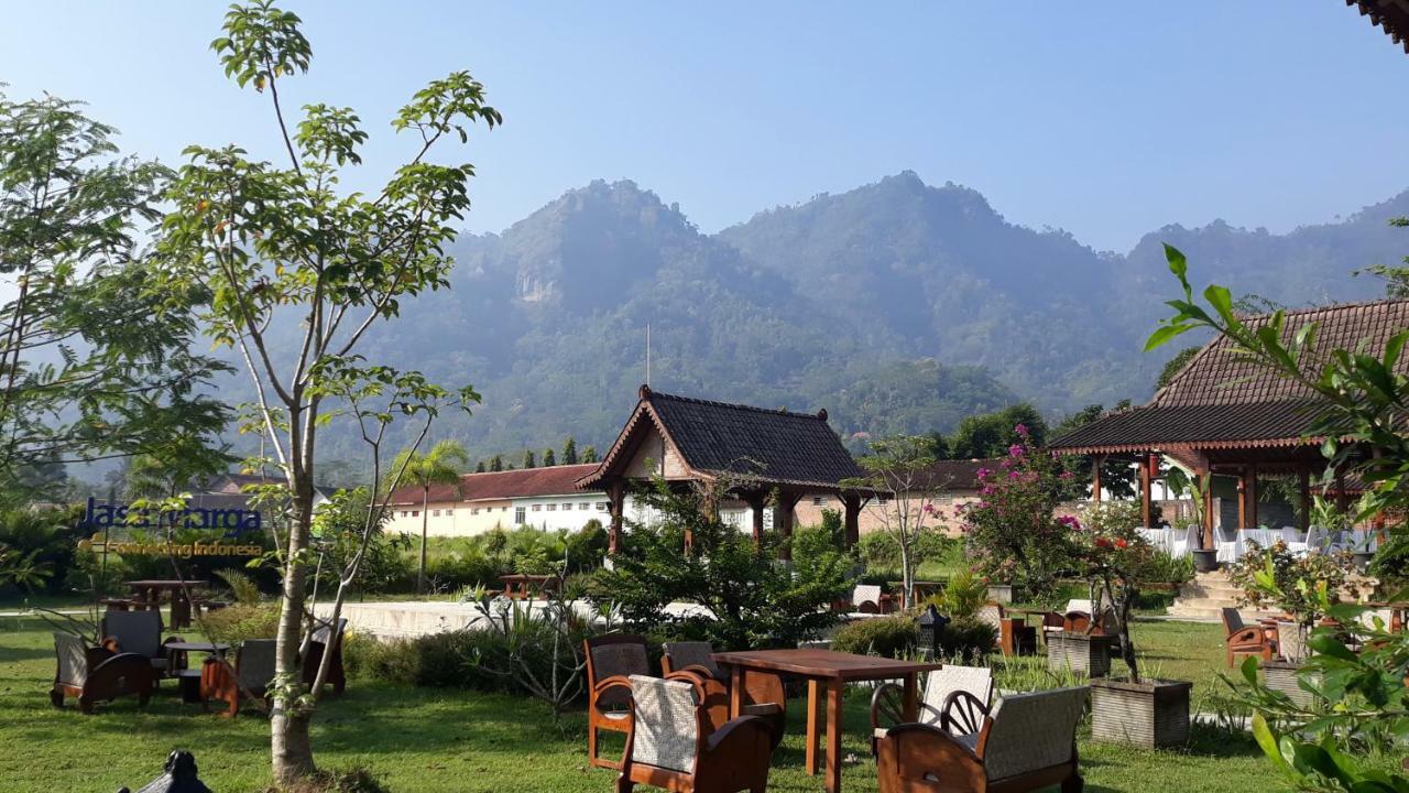 Balkondes Majaksingi Borobudur Apartment Magelang Exterior photo